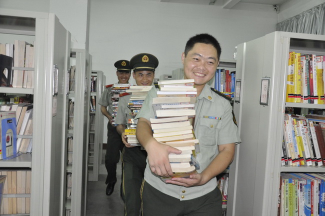 10 好书捧一手